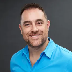 Fraser McLean Headshot